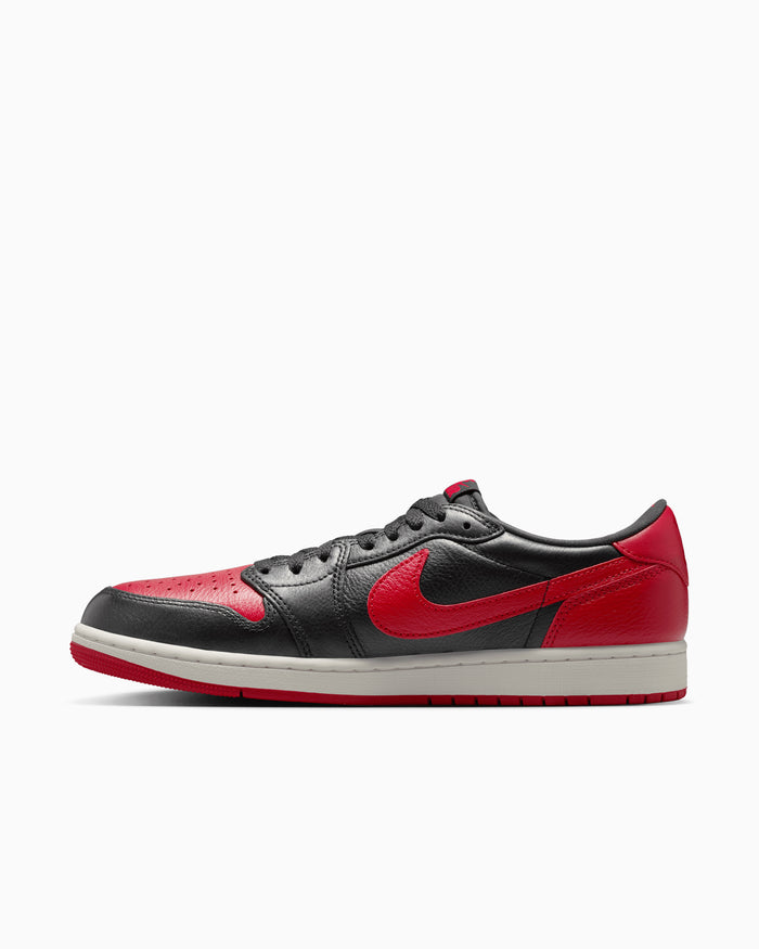 Sneakers Air Jordan 1 Retro Low OG "Banned" - IW6276-001