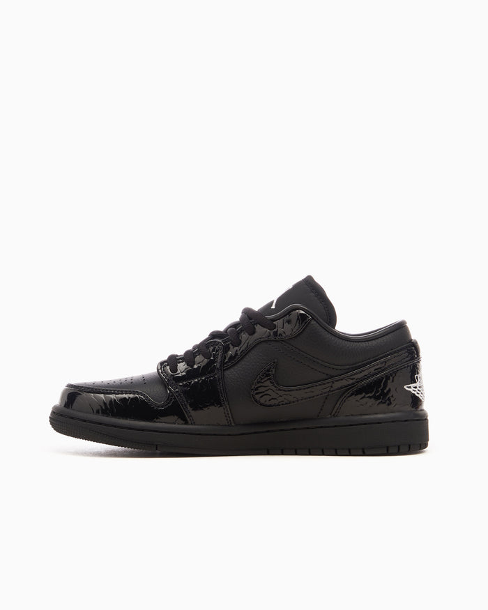 Sneakers Air Jordan Women's 1 Low SE - HJ7743-010