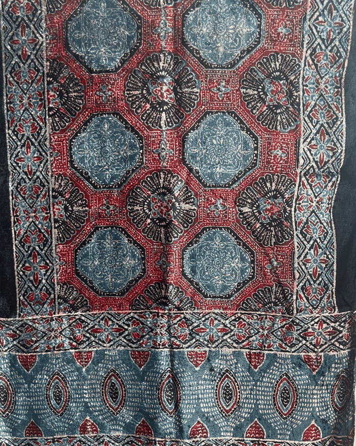 AJRAKH VELVET HANDBLOCK PRINTED STOLE