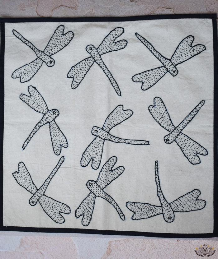 APPLIQUE CUSHION COVER (16*16 IN)