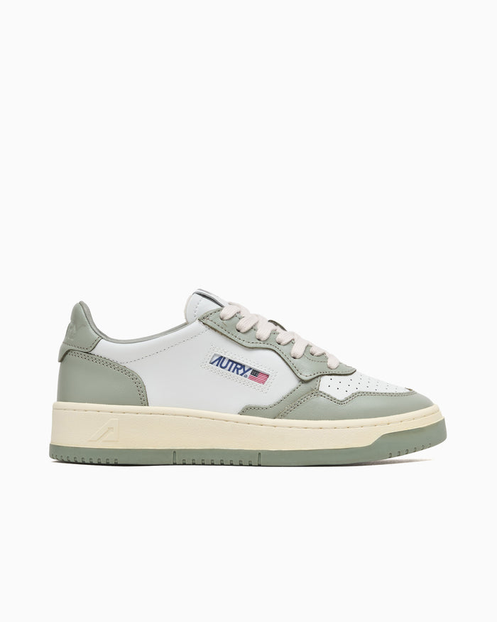 Sneakers Autry Women's Medalist Low Leather - AULWWB65