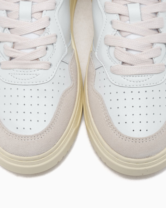Sneakers Autry Women's Medalist Low - AULWLS15