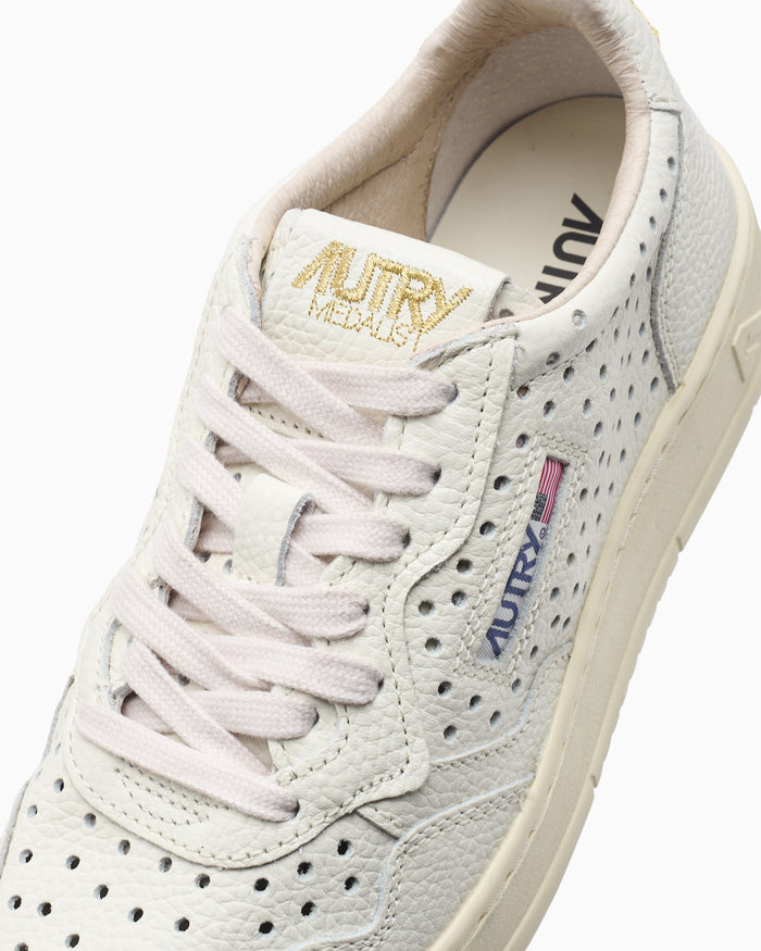 Sneakers Autry Women's Medalist Low - AULWFA04