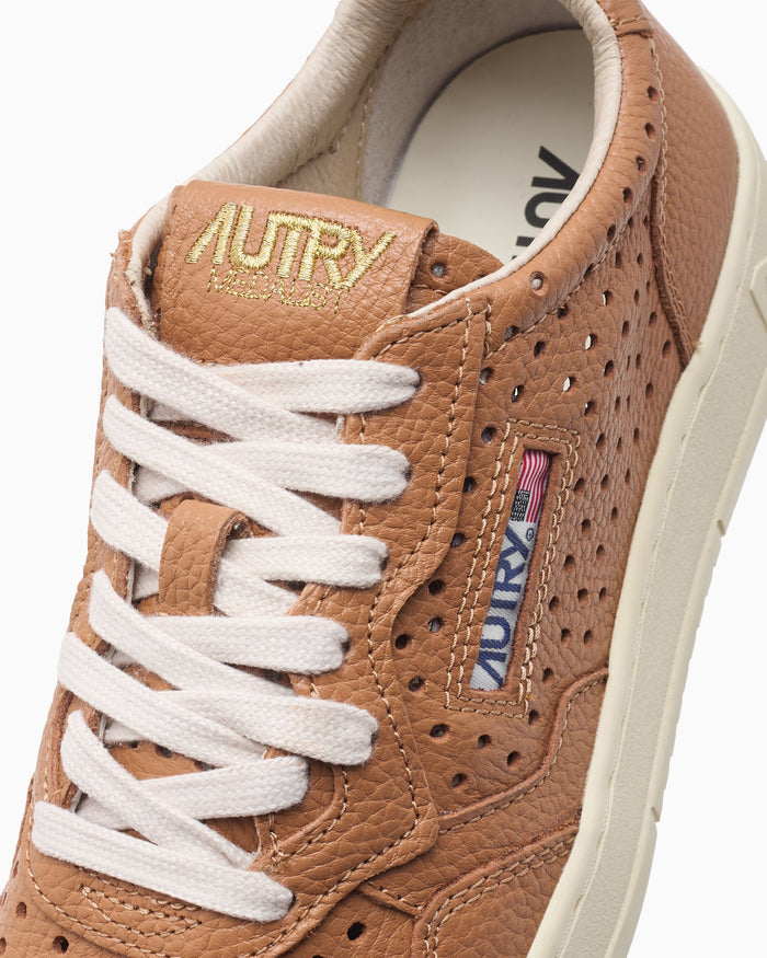Sneakers Autry Women's Medalist Low - AULWFA03
