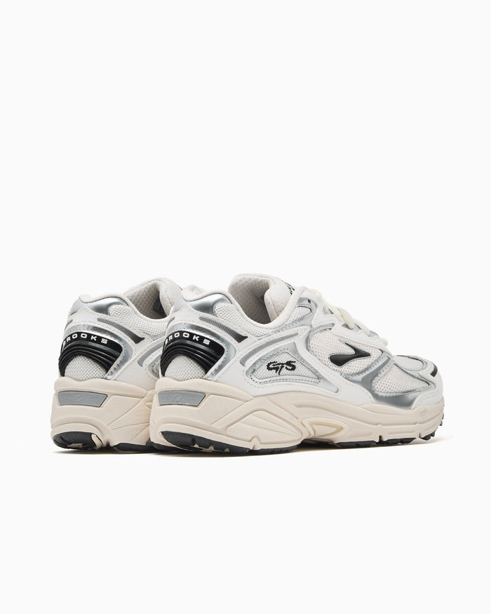 Sneakers Brooks Adrenaline GTS 4 "Coconut Milk" - 1000731D156