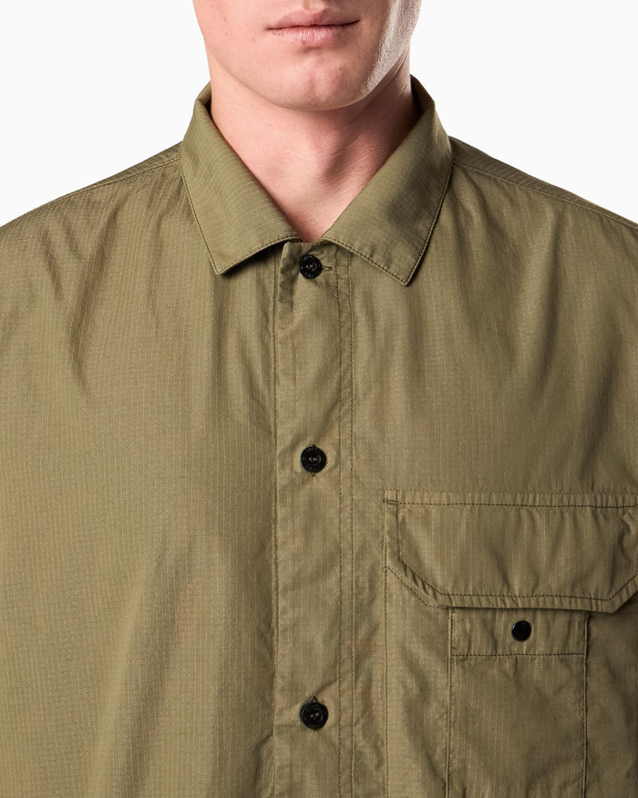 Shirts Stone Island Nylon Micro Ripstop Short-Sleeved Relaxed Men's Shirt - L1S151100026-V005G