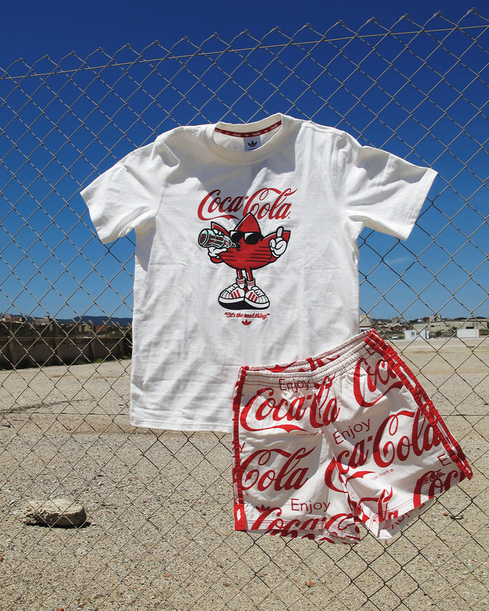 T-Shirts adidas Originals x Coca-Cola Classic Sport Treffie Graphic Men's T-Shirt - KY2109