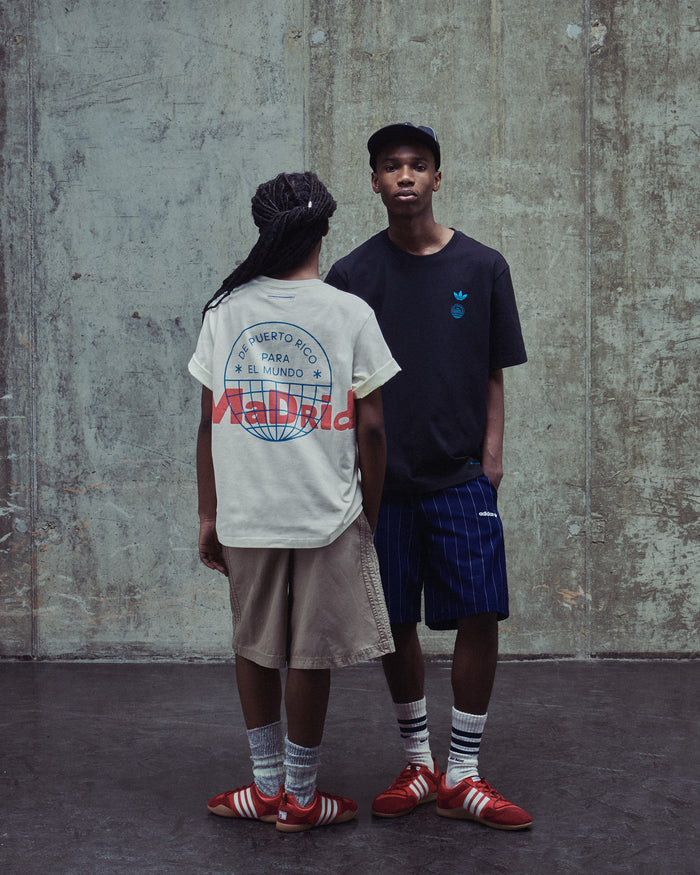 T-Shirts adidas Originals x Bad Bunny DtMF Tour Merch "Madrid" Heavyweight Graphic Oversize Unisex T-Shirt - KW8069