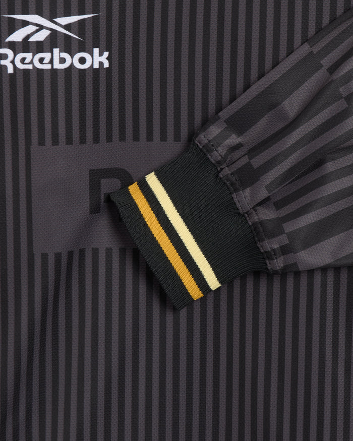 T-Shirts Reebok Soccer 22 Men's Graphic Long Sleeve T-Shirt Oversize Men's T-Shirt - RMAB00AC99FAB0011000