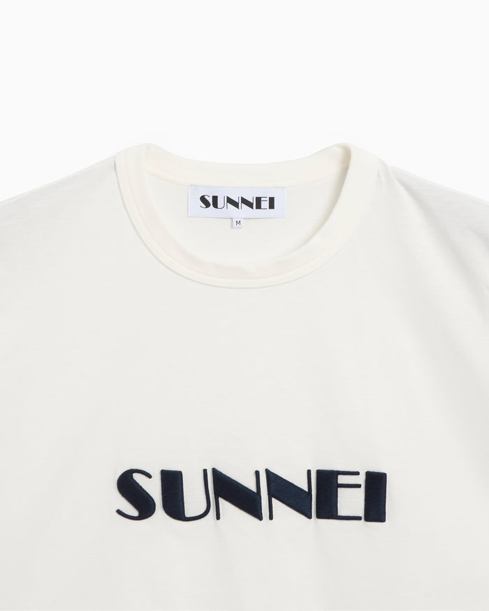 T-Shirts Sunnei Classic Big Logo Embroidered Unisex T-Shirt Unisex T-Shirt - MRTWXJER069-JER012-7478