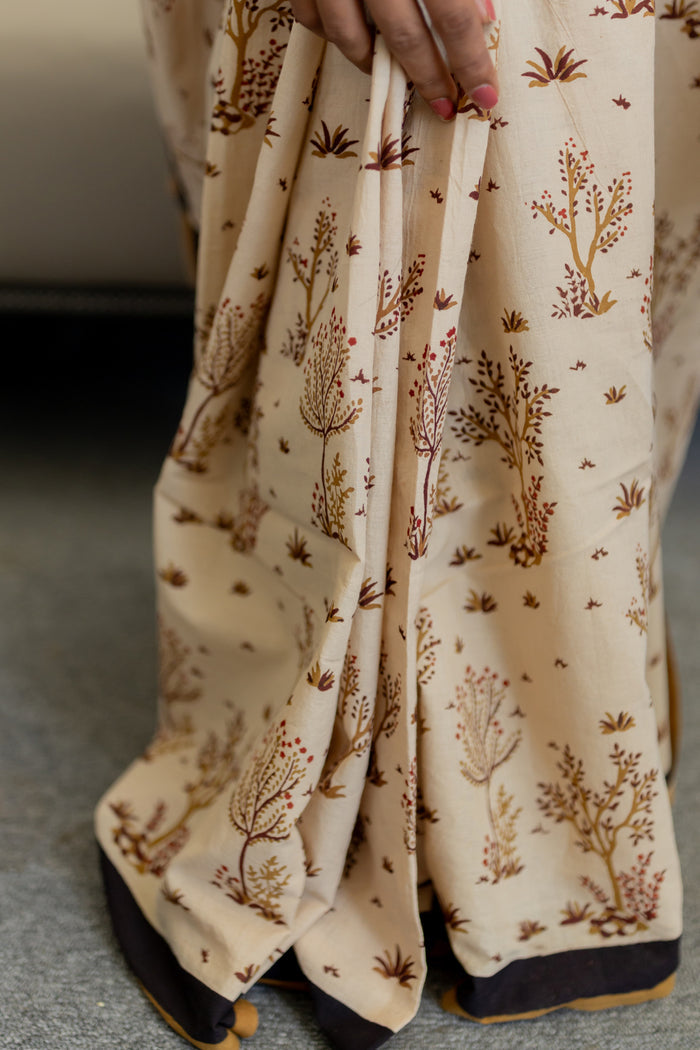 Exclusive Amounee Bagru Hand Block Printed Cotton Saree