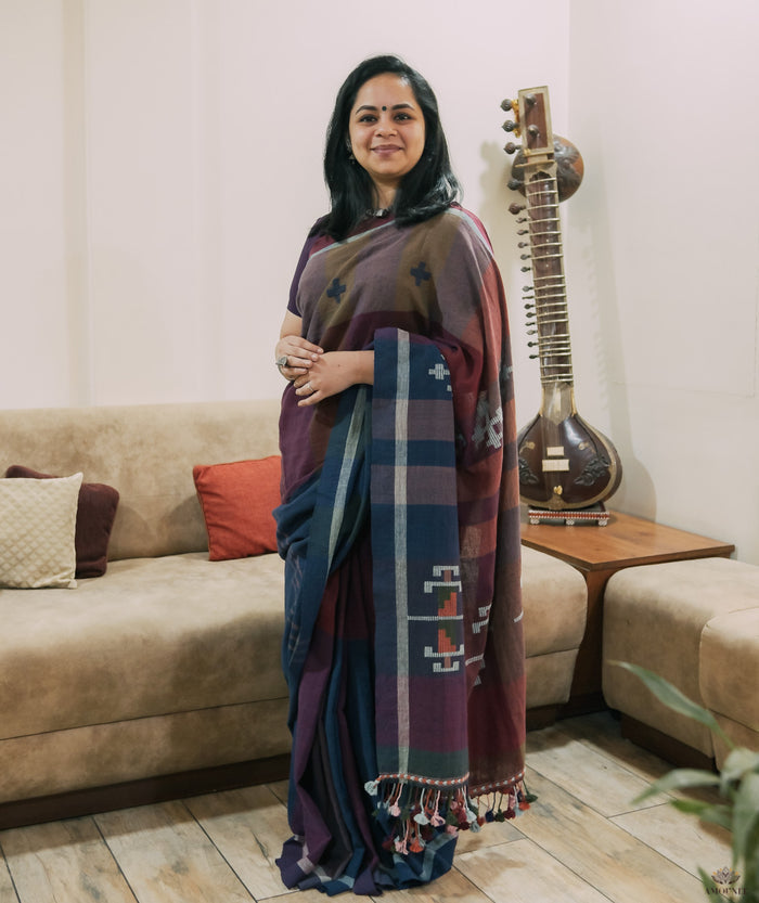 Exclusive Amounee Kachhi Kala Cotton Saree