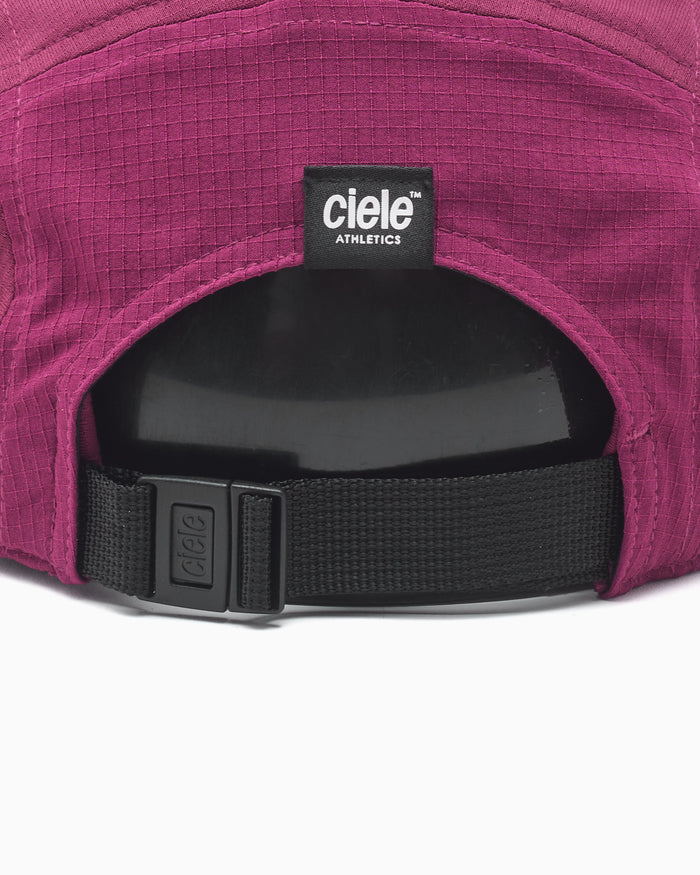 Caps Ciele Athletics Field Capital RC Unisex Cap - U-2-CA-0187-PU007