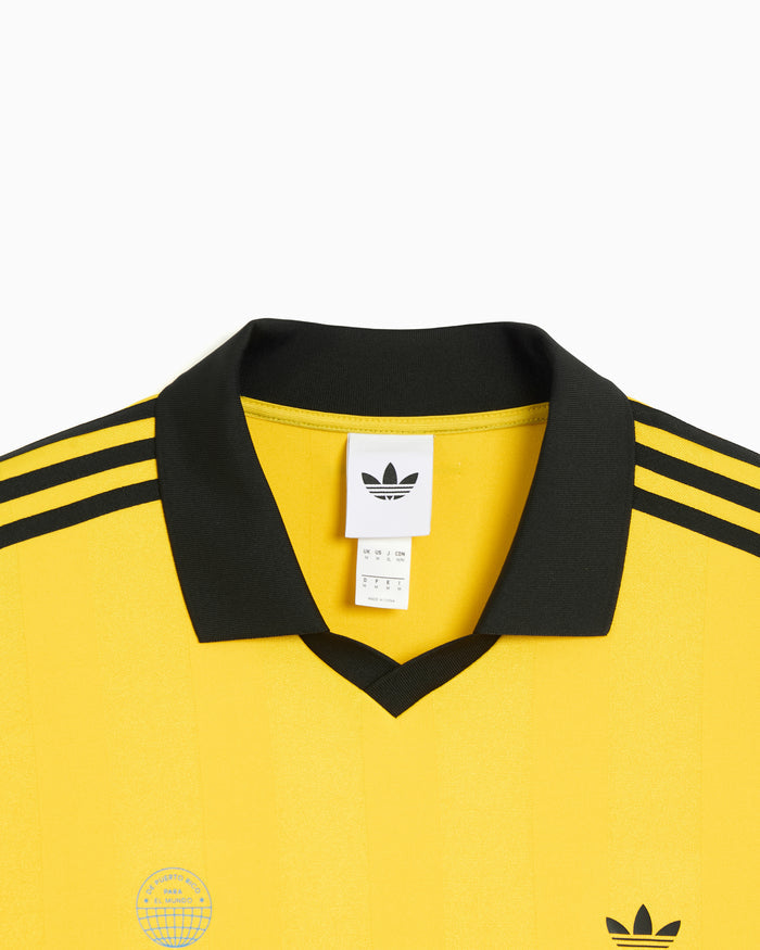 T-Shirts adidas Originals x Bad Bunny DtMF Tour Merch "Barcelona" Graphic Relaxed Men's Jersey T-Shirt - LH0435