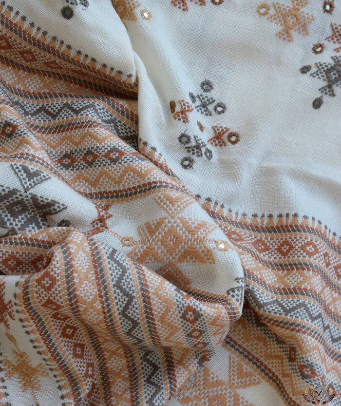 KACCHI WOOLEN HANDWOVEN SHAWL