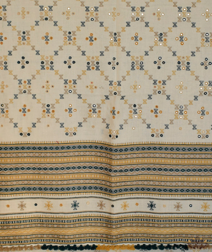 KACCHI WOOLEN HANDWOVEN SHAWL