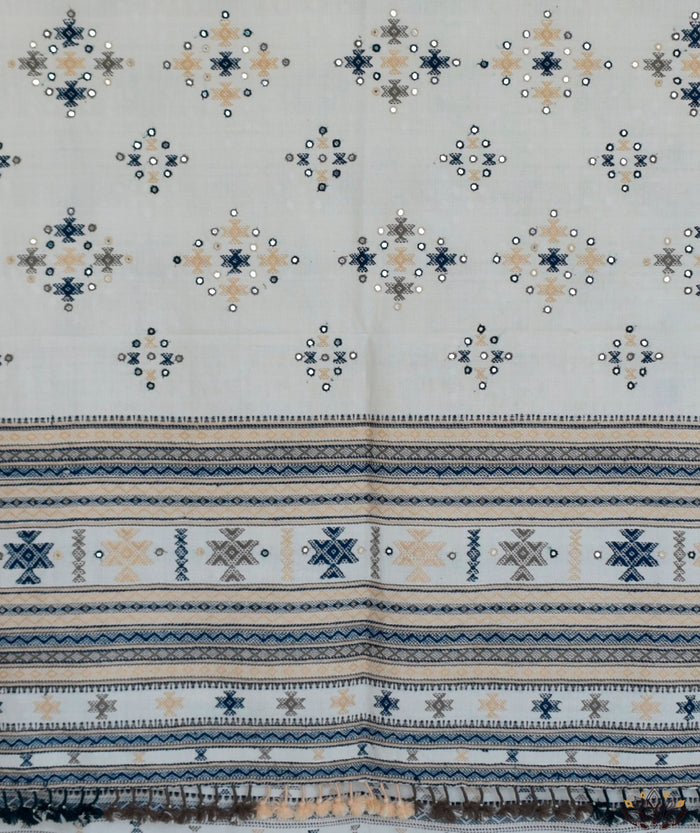 KACCHI WOOLEN HANDWOVEN SHAWL