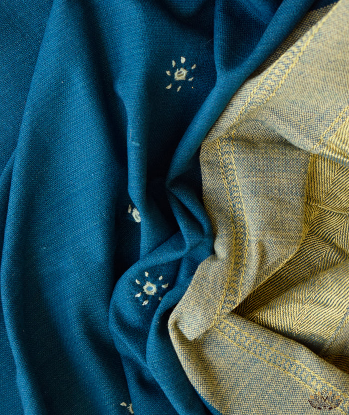 KACCHI WOOLEN HANDWOVEN SHAWL