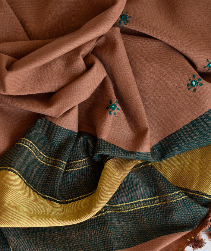 KACCHI WOOLEN HANDWOVEN SHAWL