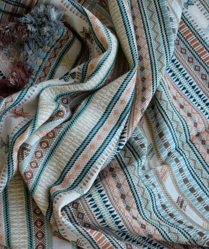 KACCHI WOOLEN HANDWOVEN SHAWL