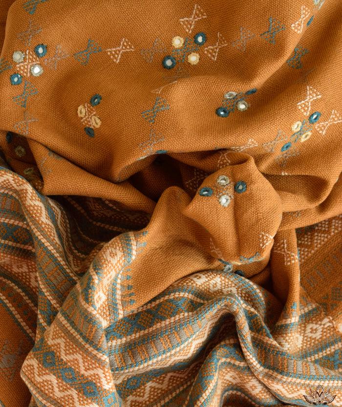 KACCHI WOOLEN HANDWOVEN SHAWL