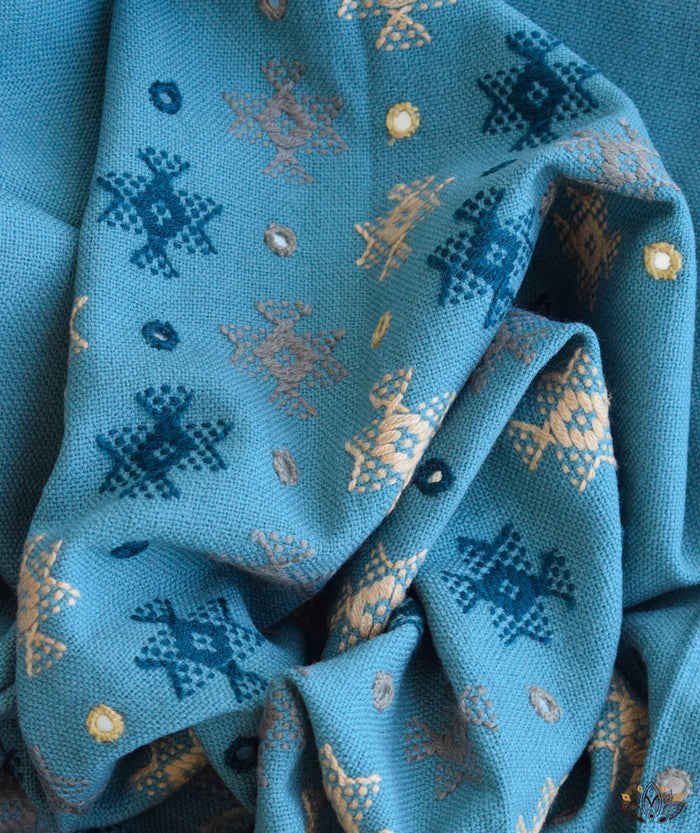 KACCHI WOOLEN HANDWOVEN SHAWL