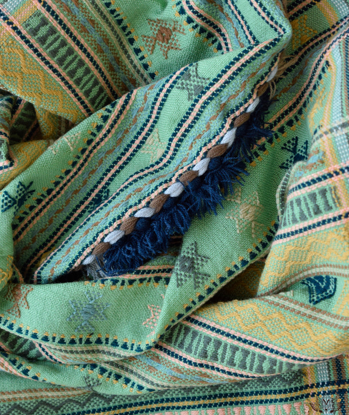 KACCHI WOOLEN HANDWOVEN SHAWL