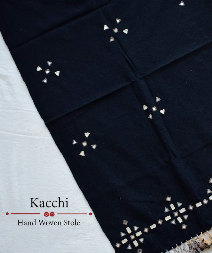KACCHI WOOLEN HANDWOVEN STOLE