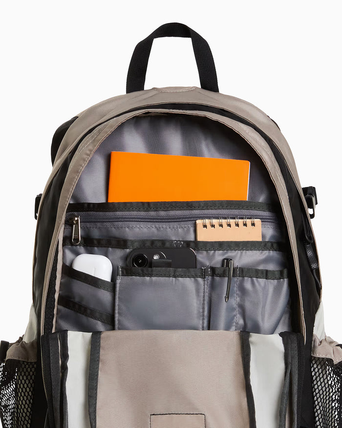 Backpacks and Suitcases The North Face Hot Shot 30L Unisex Backpack - NF0A3KYJY241