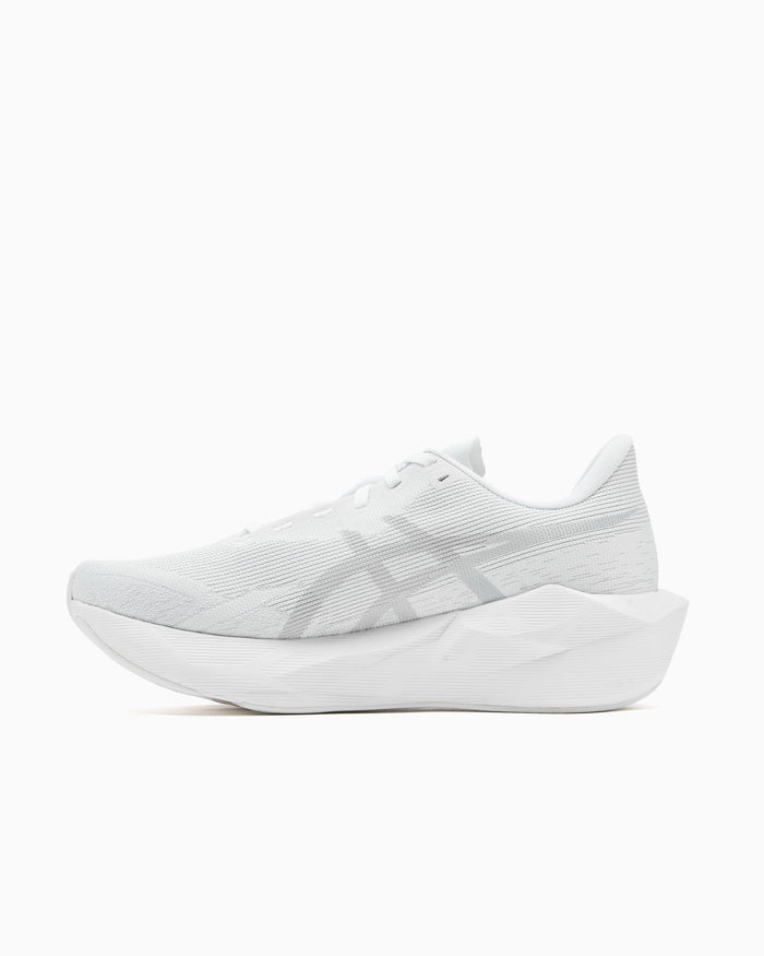 Sneakers ASICS Novablast 6 - 1011C243-100