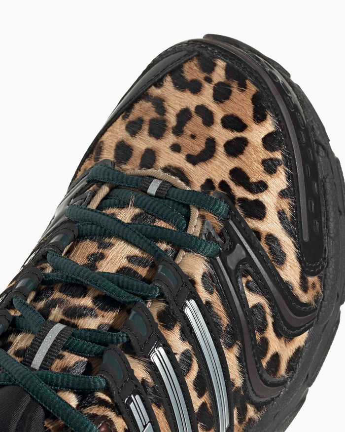 Sneakers adidas Originals Women's Adistar Control 5 "Leopard" - KI4204