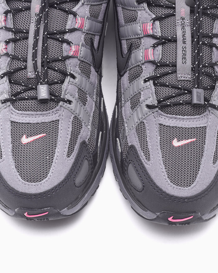 Sneakers Nike P-6000 - HQ3818-200