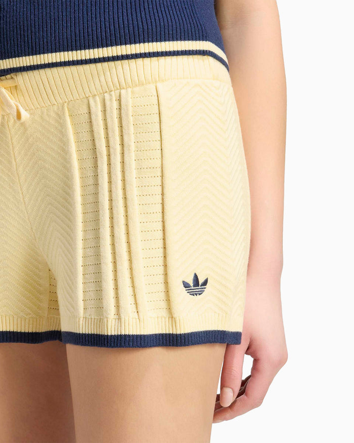 Shorts adidas Originals Cable Knit Slim Women's Shorts - KR7052