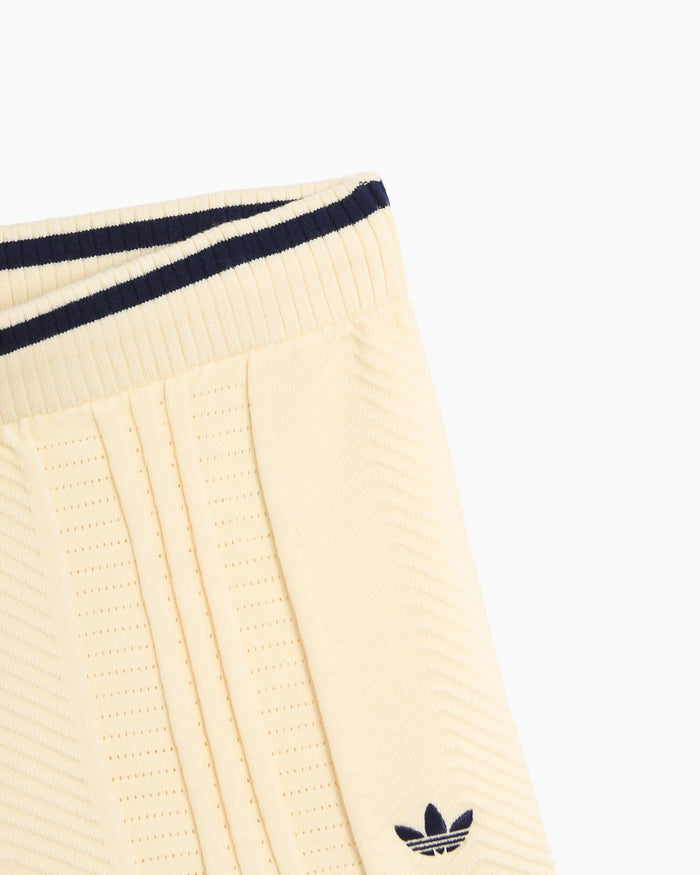 Shorts adidas Originals Cable Knit Slim Women's Shorts - KR7052