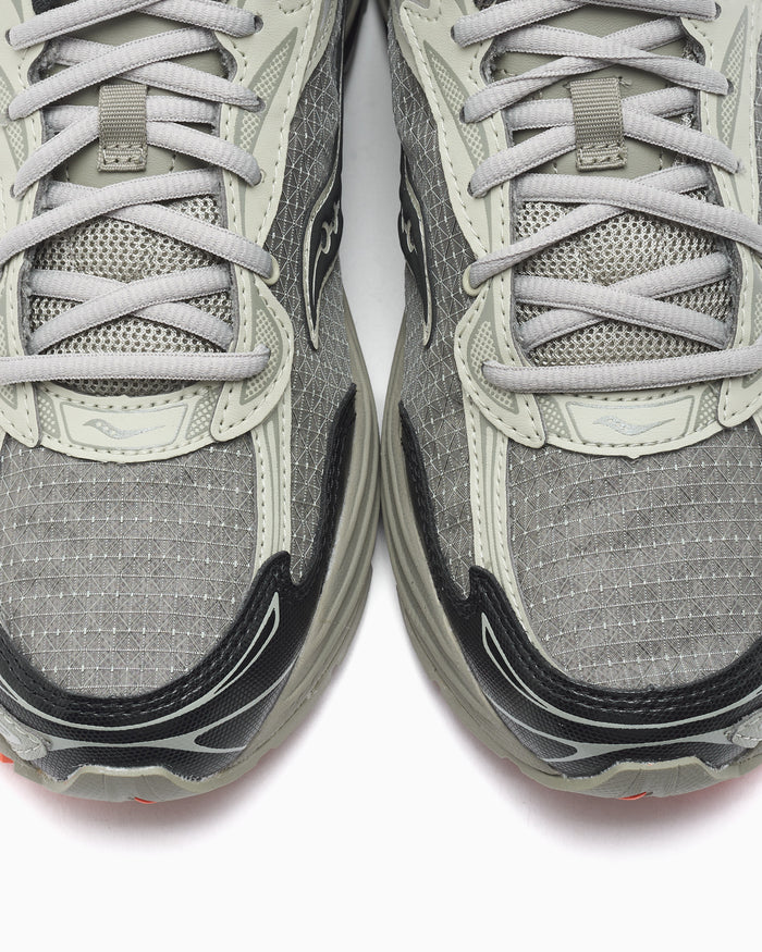 Sneakers Saucony Progrid OMNI 9 - S71004-2