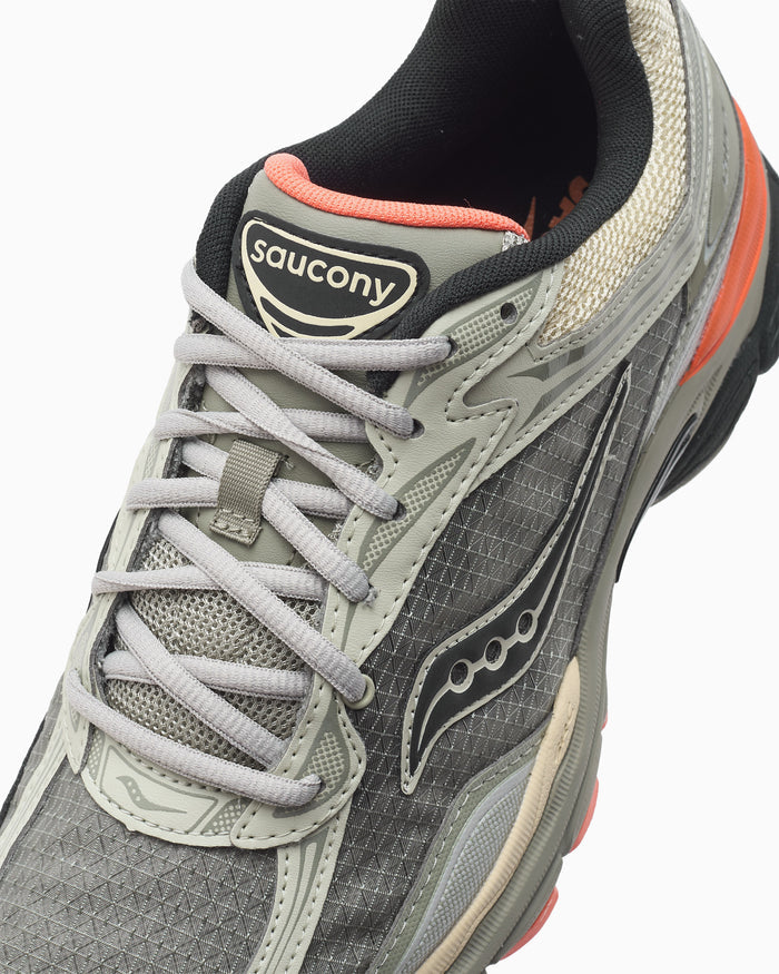 Sneakers Saucony Progrid OMNI 9 - S71004-2