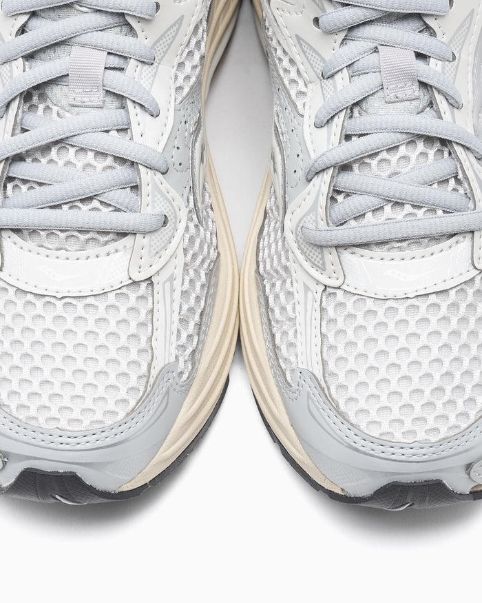 Sneakers Saucony Progrid OMNI 9 - S101245-1140