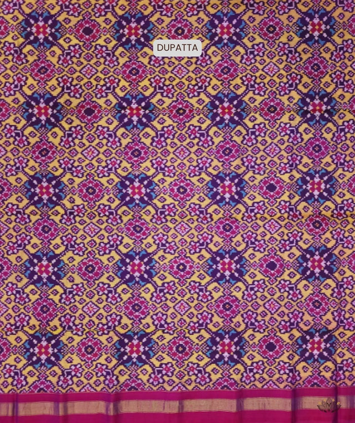 SEMI DOUBLE IKAT PATOLA DUPATTA