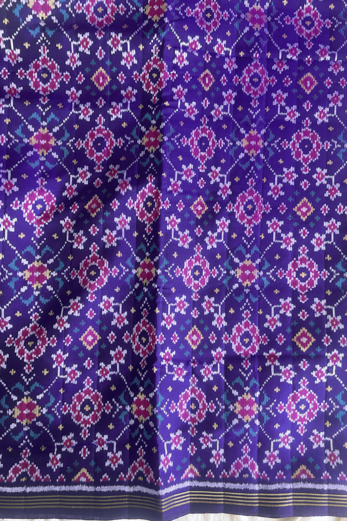 SEMI-DOUBLE IKAT PATOLA YARDAGE