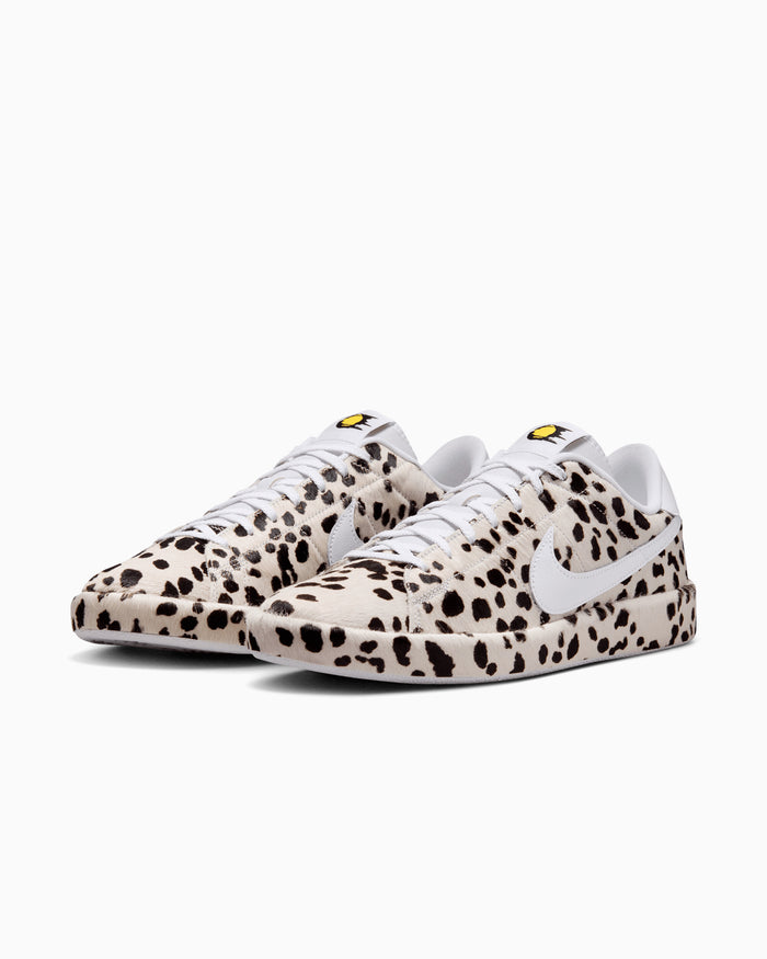 Sneakers Nike Tennis Classic CS "Chew Dog Dalmatian" - JA8560-100