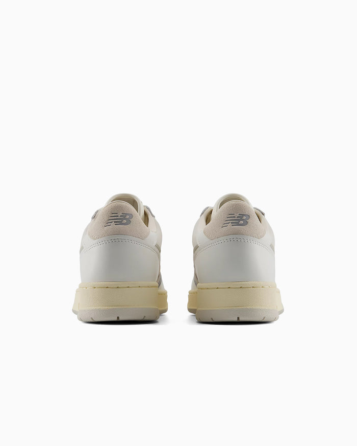 Sneakers New Balance U950 384 - U950384