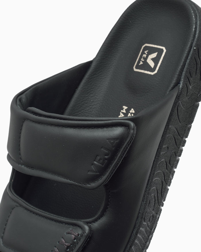 Sandals Veja Etna Bold Leather Slide - EM0221052B