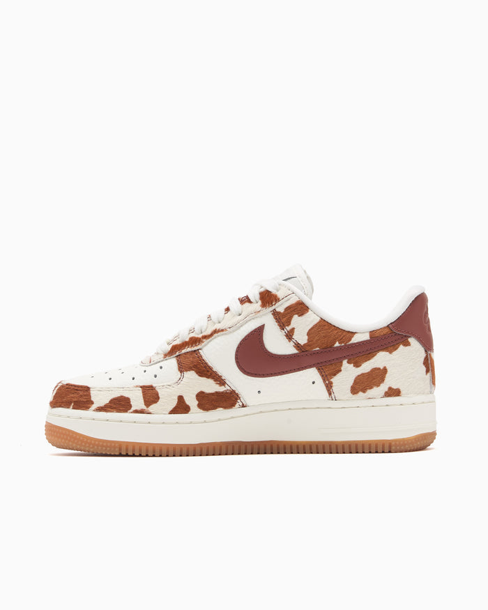 Sneakers Nike Women's Air Force 1 '07 "Cow" - IO0442-200