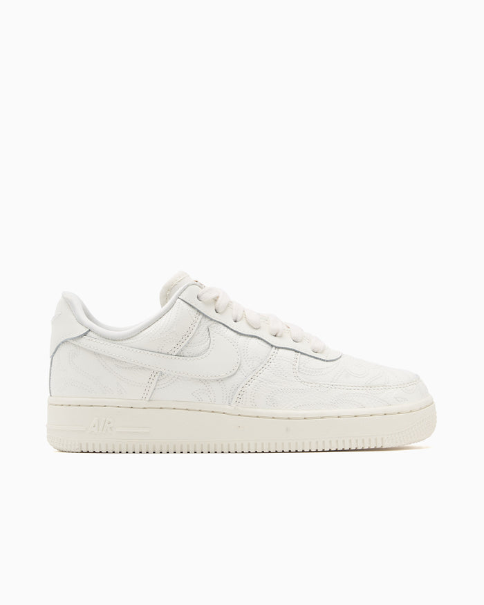 Sneakers Nike Women's Air Force 1 '07 Premium - IO4842-100