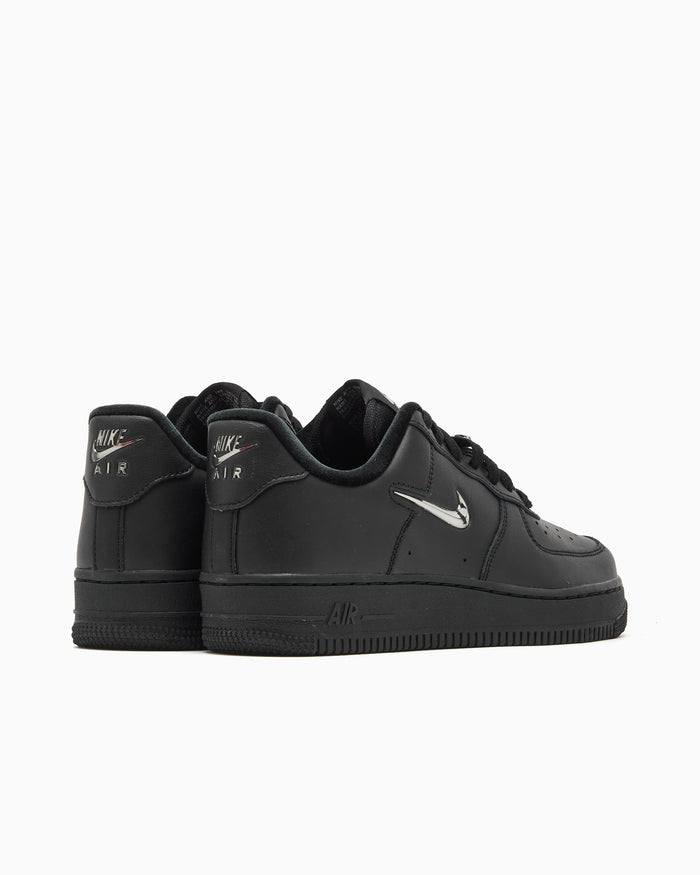 Sneakers Nike Women's Air Force 1 '07 - IV6039-001