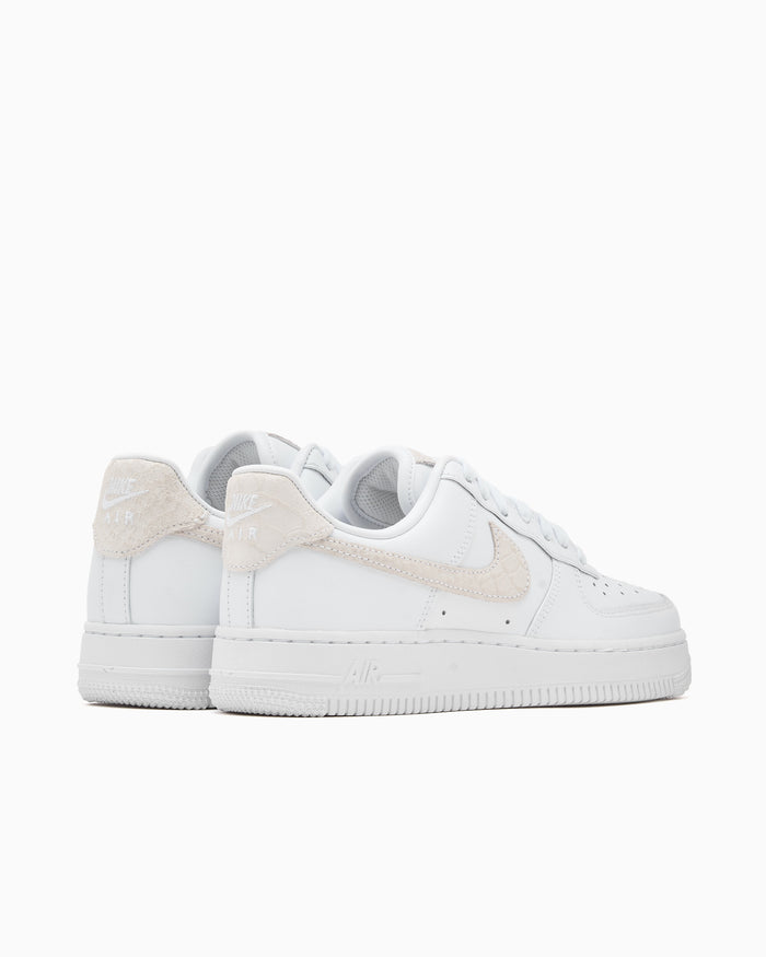 Sneakers Nike Women's Air Force 1 '07 - IZ8908-100