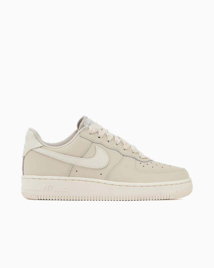 Sneakers Nike Women's Air Force 1 Retro Premium "Ribbon Lace" - IR0871-100