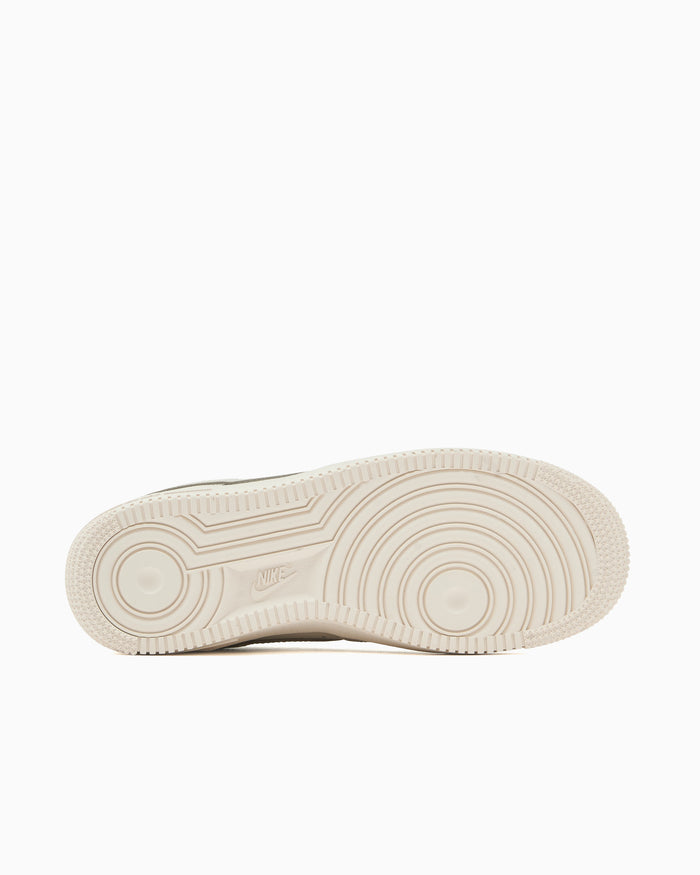 Sneakers Nike Women's Air Force 1 Retro Premium "Ribbon Lace" - IR0871-100