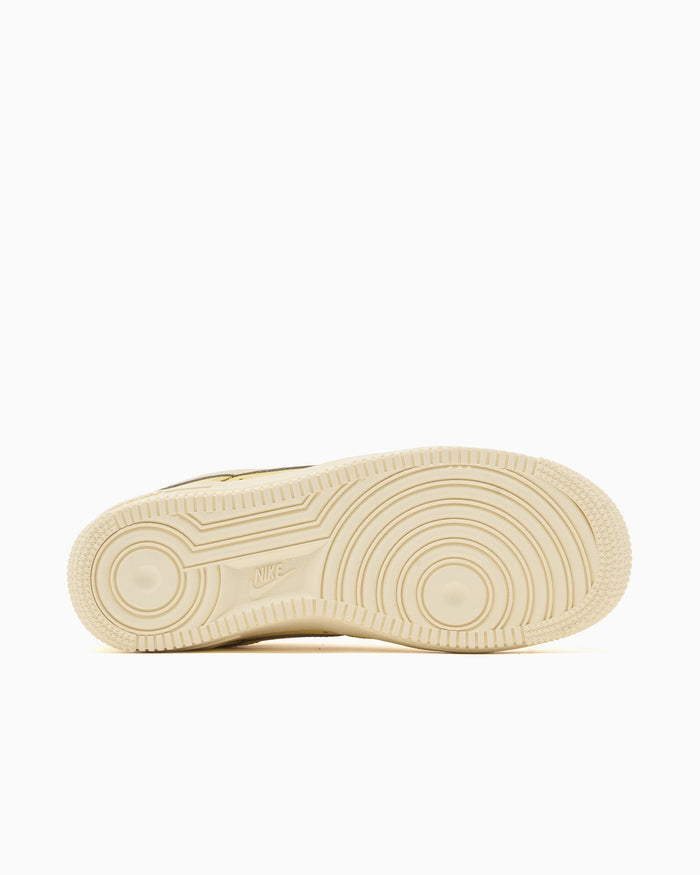 Sneakers Nike Women's Air Force 1 Retro Premium "Ribbon Lace" - IR0871-700