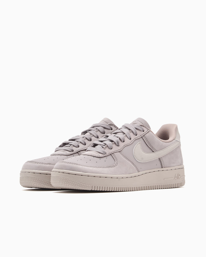 Sneakers Nike Women's Air Force 1 Retro Premium - IQ9722-200